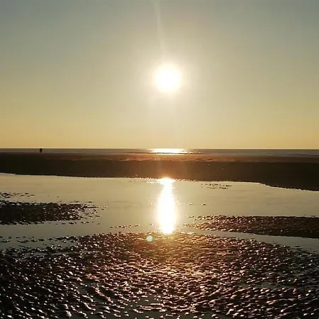 Mahon Plage : Une Bouffee D'air Frais Des Les Matins Avec Cette Vue Mer A Perte De Vue.